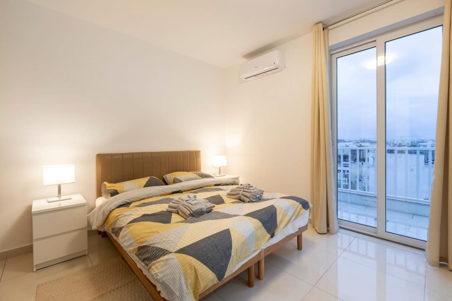 Beautiful Central Penthouse 1Br Ta Xbiex Exterior photo