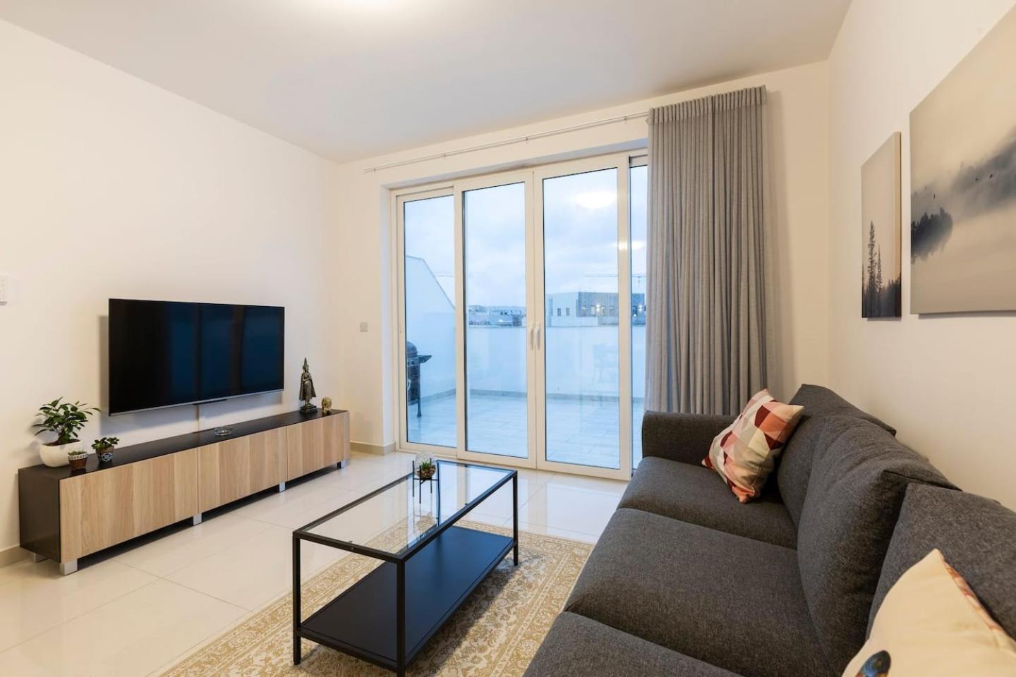 Beautiful Central Penthouse 1Br Ta Xbiex Exterior photo
