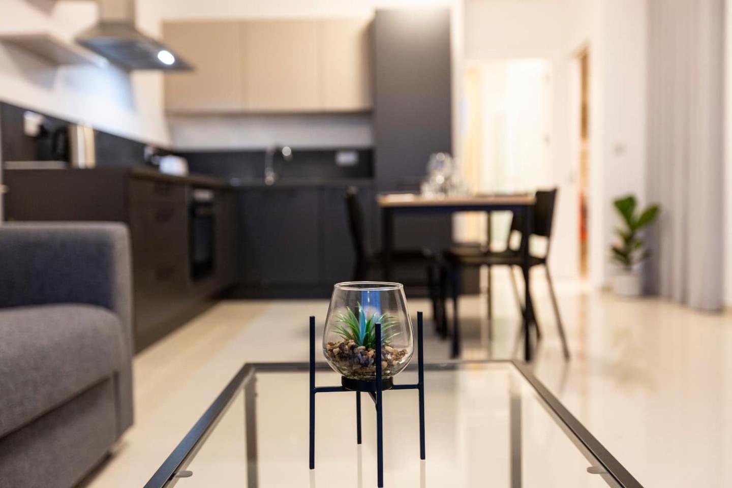 Beautiful Central Penthouse 1Br Ta Xbiex Exterior photo