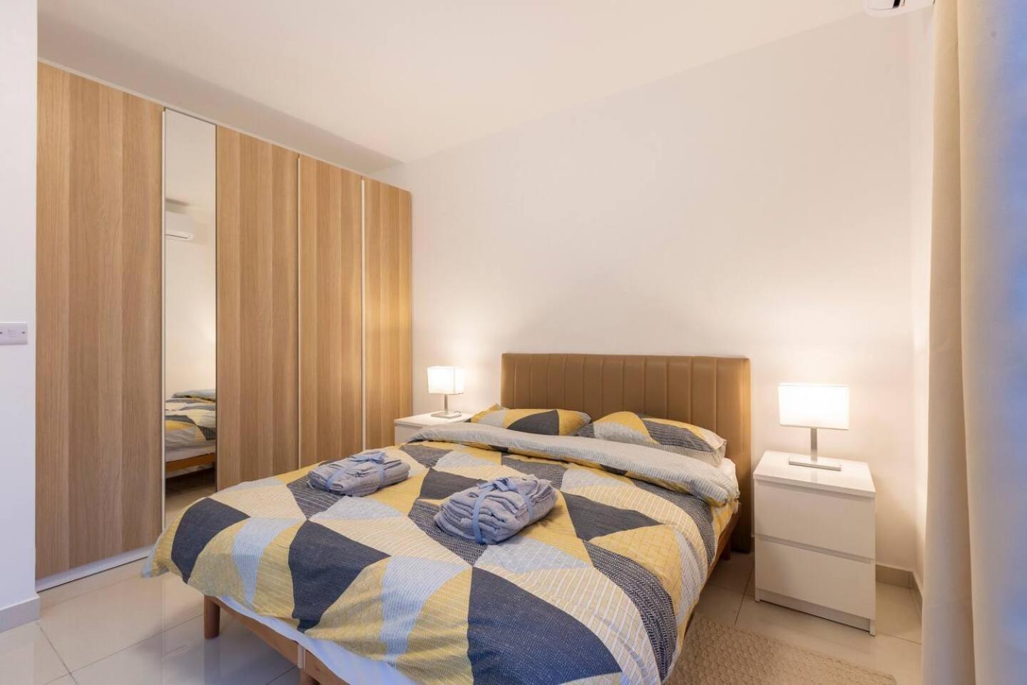 Beautiful Central Penthouse 1Br Ta Xbiex Exterior photo
